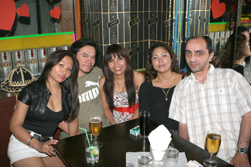 Beim Song-Contest im Berliner R.C.A.