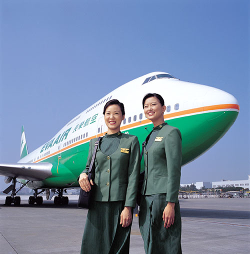 Vor einer B747 der Eva Air