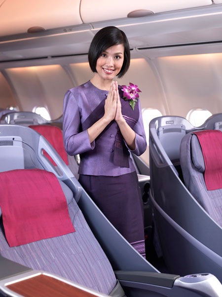 Ein Wai in der Royal Silk Class der THAI