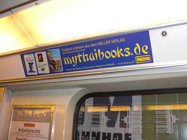 www.mythaibooks.de und www.farang.de in der U-Bahn