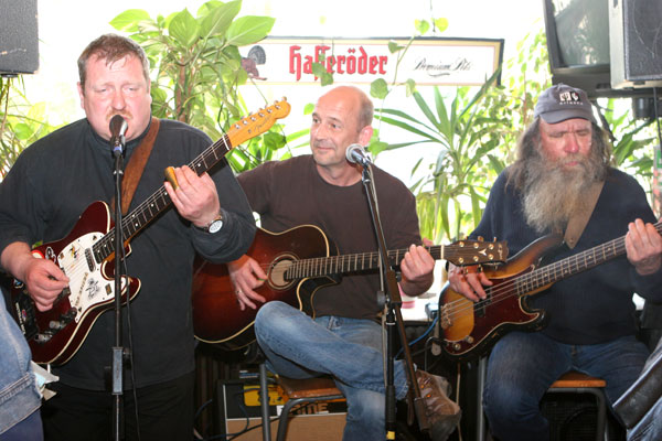 Live Musik von Cross Roads im Brienzer Eck