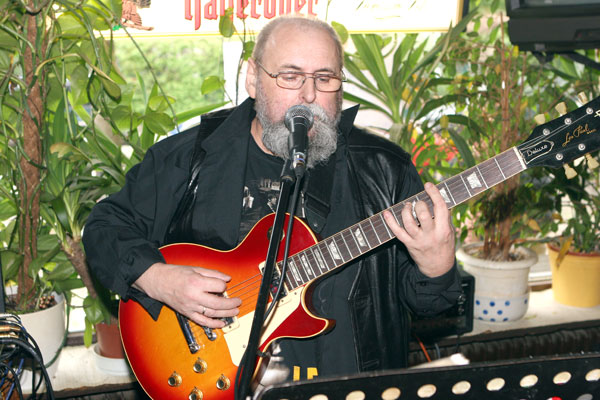 Ingo oft live im Brienzer Eck