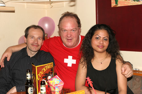 Auch die Schweizer Delegation war zum Gratulieren angereist.