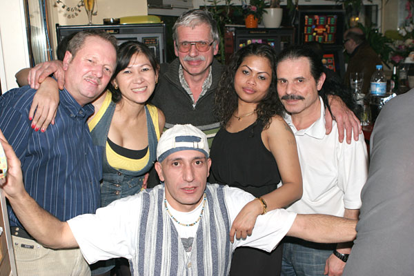 Bird vom Thai-Park, Pit mit ihrem Jürgen, Nancy und Franco.