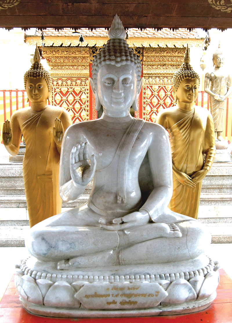 Buddha im Wat Doi Suthep, Foto: Ulrich Nuoffer